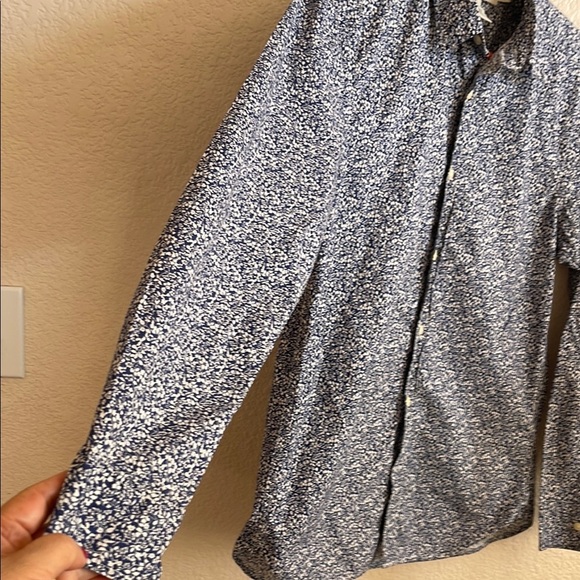 H&M Blue Casual Button Down Shirt with Pattern - Picture 3 of 4